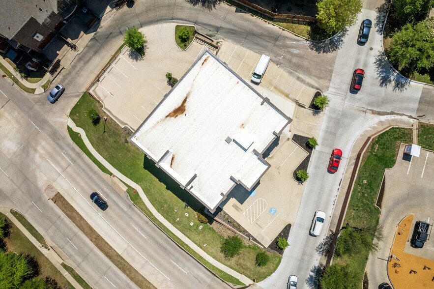 More Photos Of 840 Ranchview Dr, Irving Medical For Sale