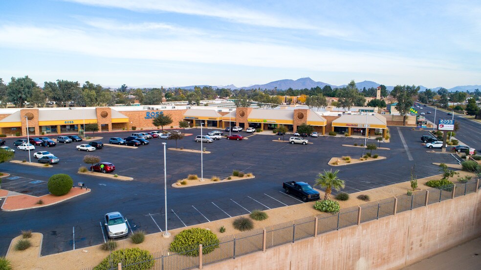 More Photos Of 10625 N 43rd Ave, Phoenix Unknown For Lease