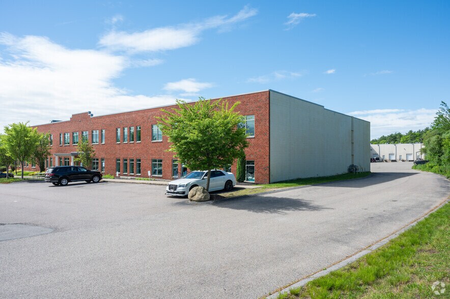 More Photos Of 42 Winter St, Pembroke Flex For Sale