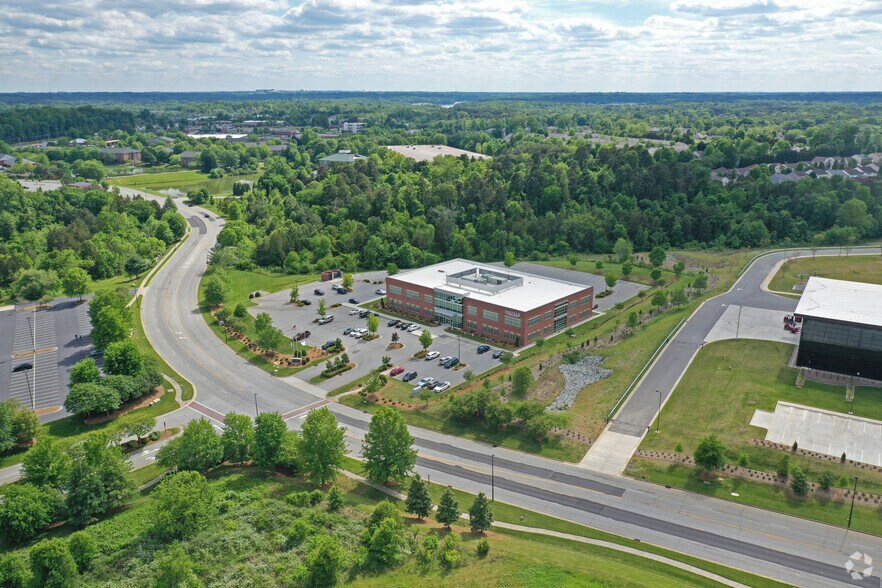 More Photos Of 2485 Penny Rd, High Point Office For Lease