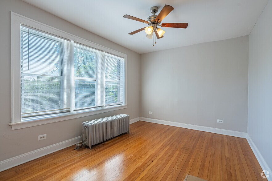 More Photos Of 7526-7536 S Colfax Ave, Chicago Apartments For Sale
