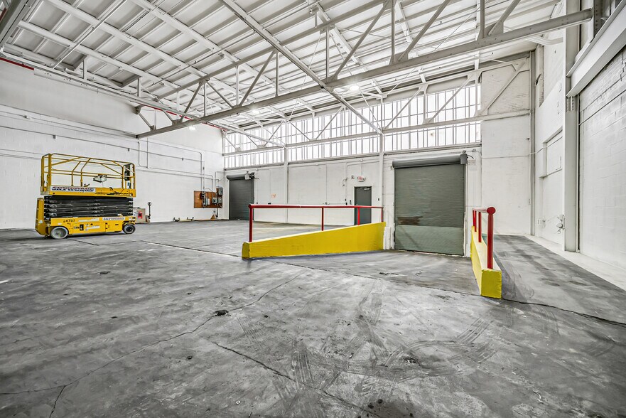 More Photos Of 799 E 73rd St, Cleveland Warehouse For Lease