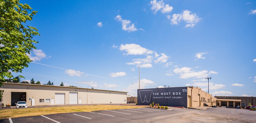 More Photos Of 576 Patterson St NW, Salem Warehouse For Lease