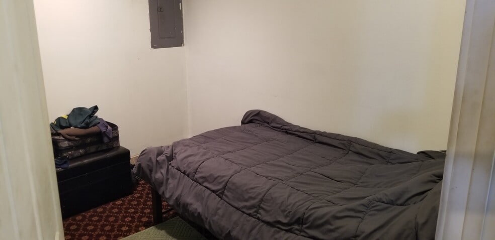 More Photos Of 2605 E Cherry St, Seattle Restaurant For Sale