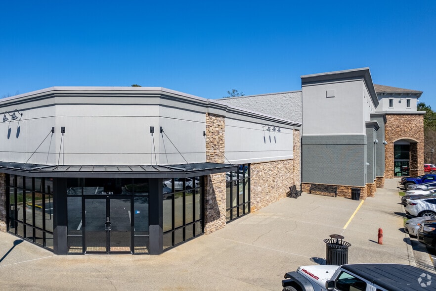 More Photos Of 5530 Windward Pky, Alpharetta Unknown For Sale