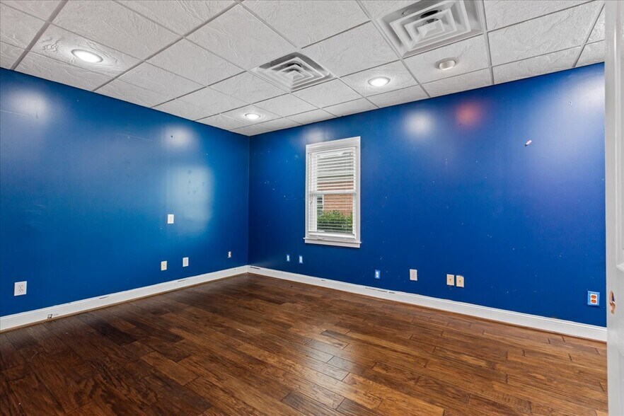 More Photos Of 883 Commerce Dr SW, Conyers Office For Sale