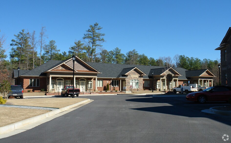 More Photos Of 4720 Peachtree Industrial Blvd, Berkeley Lake Office For Lease