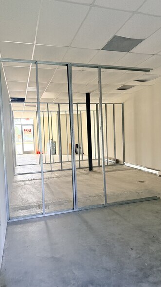 More Photos Of 1624 Hill Ave, Dickinson Storefront Retail Office For Lease