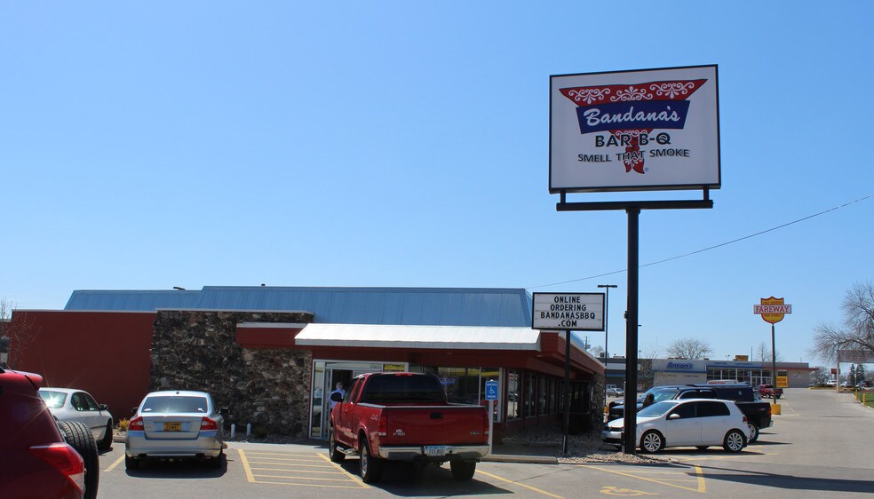 More Photos Of 3611 1st Ave SE, Cedar Rapids Unknown For Lease