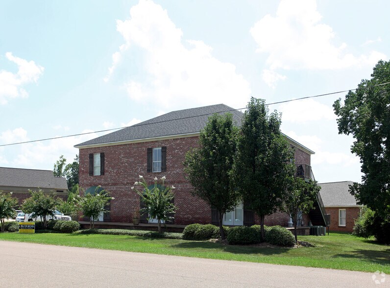 217 Katherine Dr, Flowood, MS 39232 Office For Lease