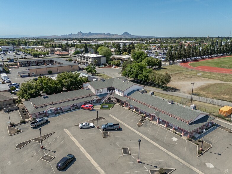 More Photos Of 1227 Bridge St, Yuba City Office For Sale
