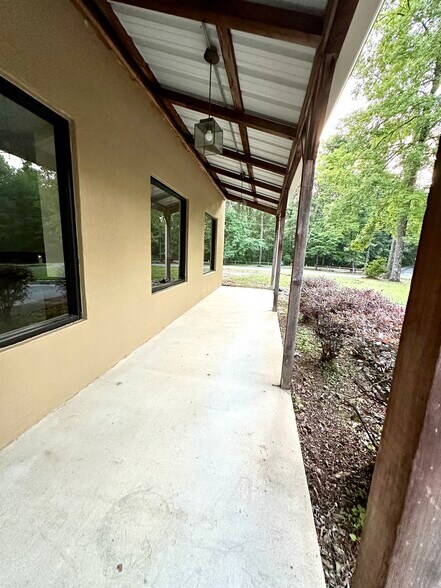 More Photos Of 2332 Townsend Rd, Woodstock Light Distribution For Sale