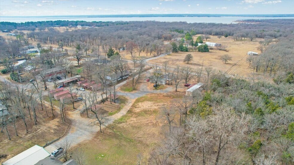 More Photos Of 141 Whippoorwill Dr, Mead Hotel For Sale