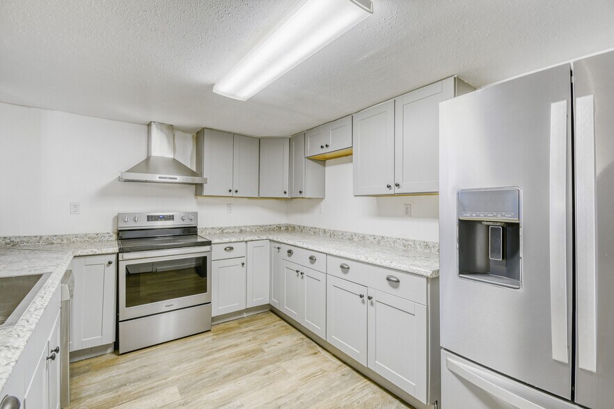 More Photos Of 8221 Bradburn Dr, Westminster Office For Sale