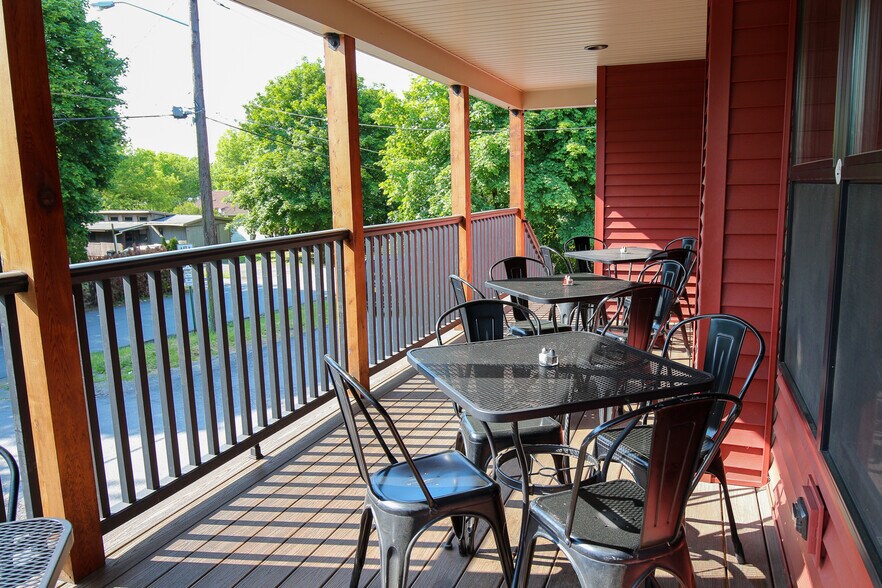 More Photos Of 368 E Main St, Middletown Restaurant For Sale