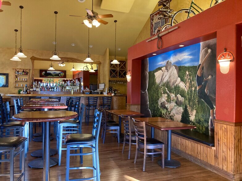 More Photos Of 16940 Pine Valley Rd, Pine Restaurant For Sale