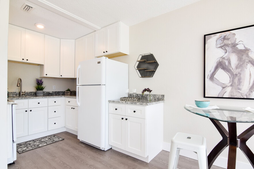 More Photos Of 3554 1st Ave N, Saint Petersburg Apartments For Sale