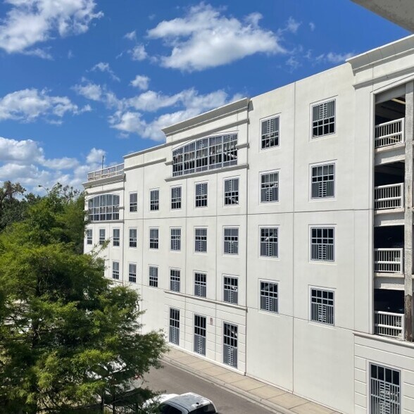 More Photos Of 444 W New England Ave, Winter Park Office For Lease