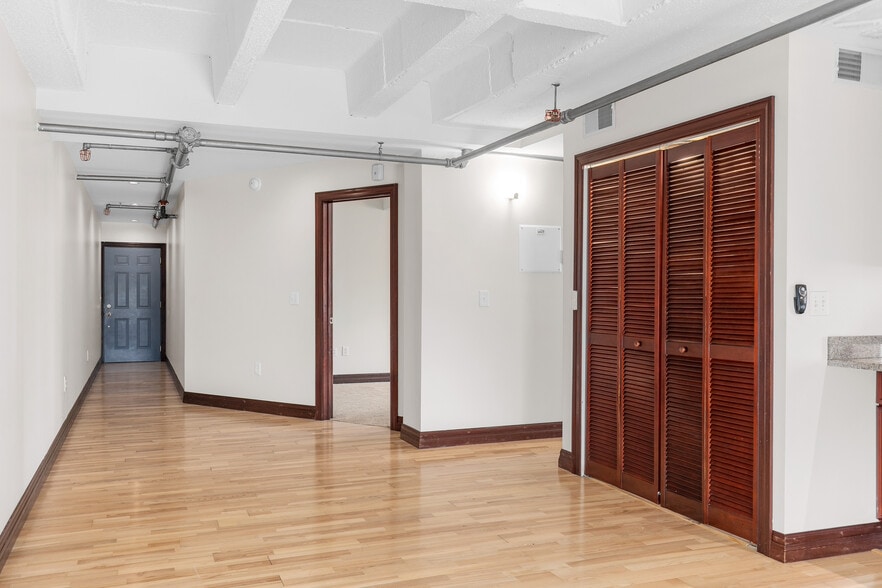 More Photos Of 3450 Russell Blvd, Saint Louis Apartments For Sale