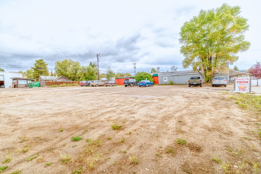 More Photos Of 185 E Agate Ave, Granby Restaurant For Sale