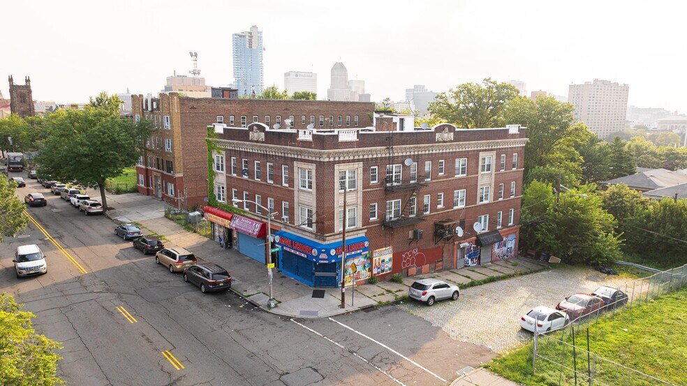 Primary Photo Of 632-634 Martin Luther King Blvd, Newark Apartments For Sale