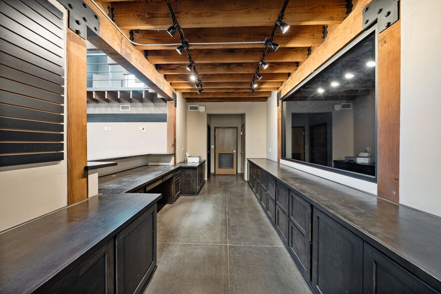 More Photos Of 12209 S Avenue 4 E, Yuma Manufacturing For Sale