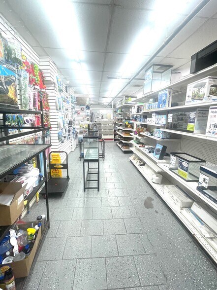 More Photos Of 969 Flatbush Ave, Brooklyn Storefront Retail Residential For Lease