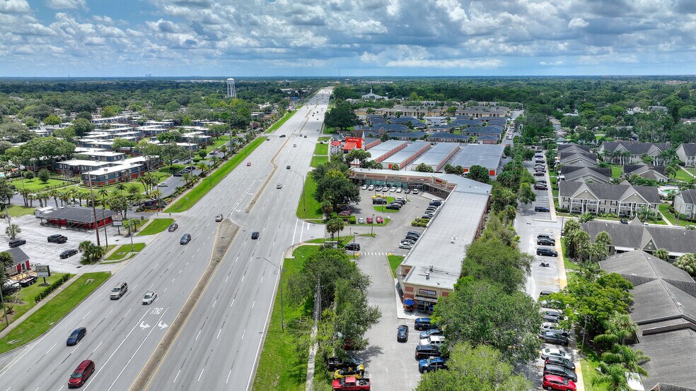 More Photos Of 1555 N Semoran Blvd, Winter Park General Retail For Lease