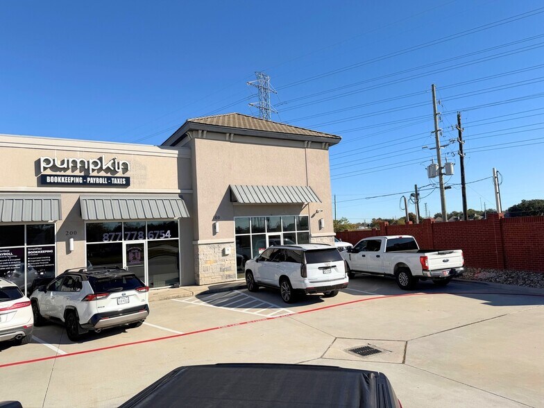 More Photos Of 12262 Queenston Blvd, Houston Unknown For Lease