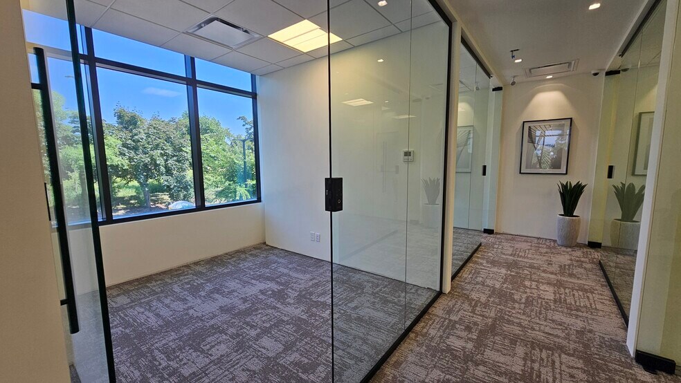 More Photos Of 170 Evans Av, Toronto Office For Lease