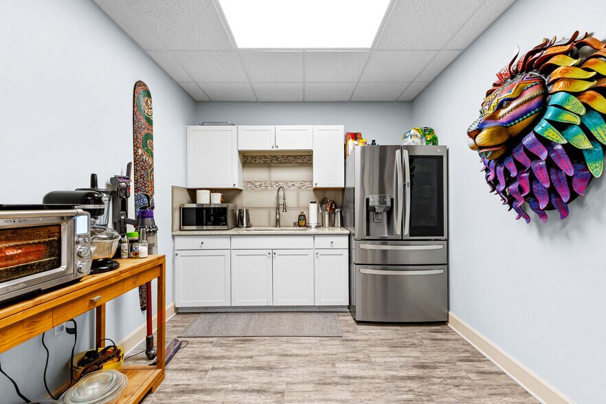 More Photos Of 225 Promenade Pky, Fayetteville Manufacturing For Sale