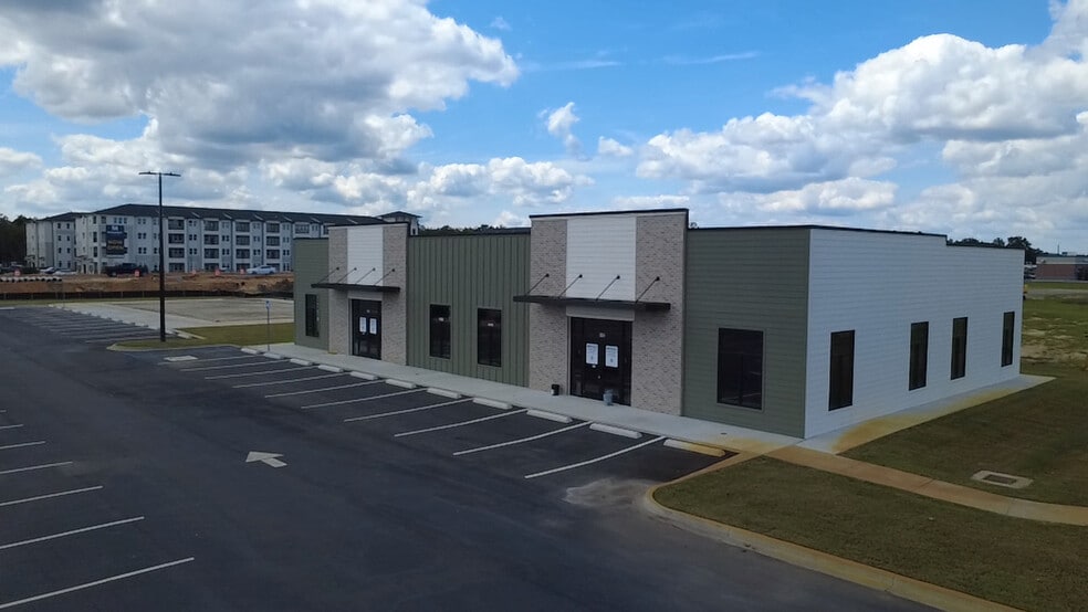 More Photos Of 2311 Pooler Pky, Pooler Storefront Retail Office For Lease