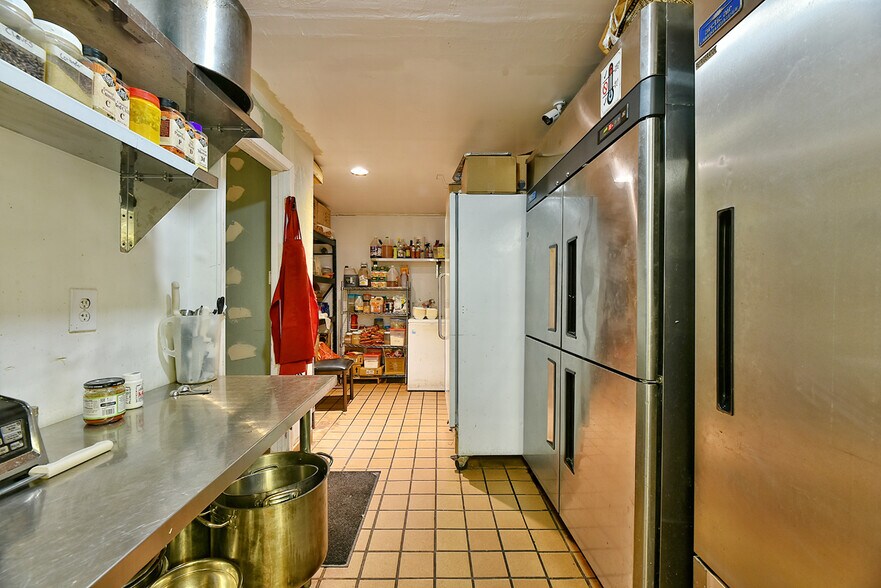 More Photos Of 1213 W Main St, Medford Restaurant For Sale