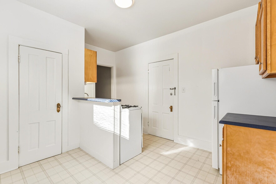 More Photos Of 1360 Franklin St, Denver Apartments For Sale