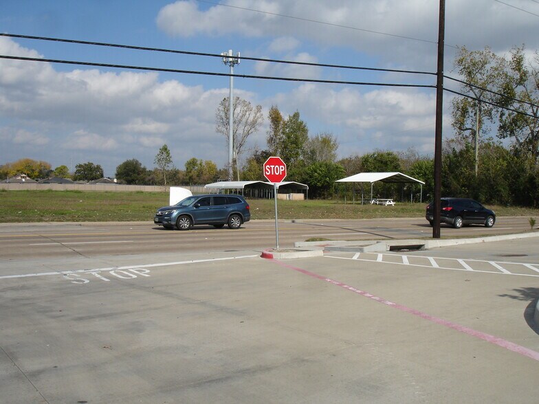 More Photos Of 4205 Pasadena Blvd, Pasadena Land For Sale