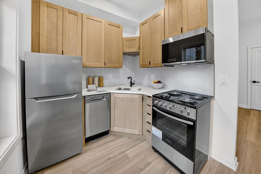 More Photos Of 709 Massachusetts Ave NE, Washington Apartments For Lease