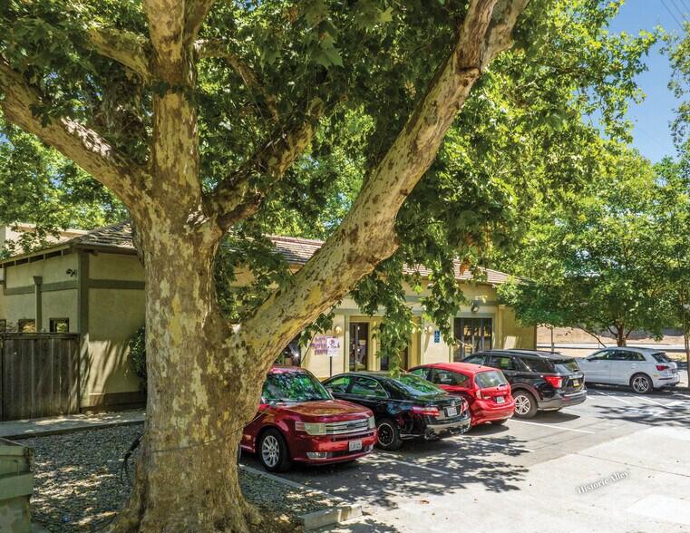 More Photos Of 810 29th St, Sacramento Medical For Sale