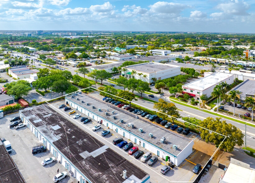 More Photos Of 132-158 NW 20th St, Boca Raton Unknown For Lease