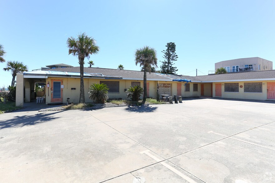 Primary Photo Of 1316 Oceanshore Blvd, Flagler Beach Hotel For Sale