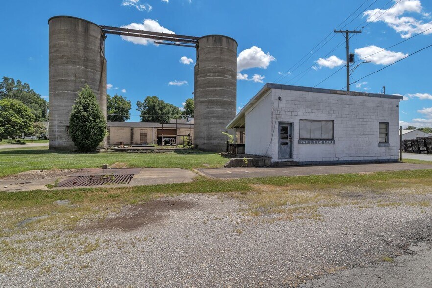Primary Photo Of 1100 N Main St, Mount Vernon Industrial For Sale