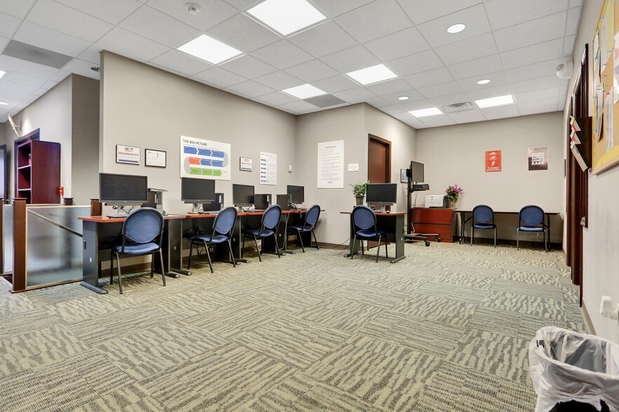 More Photos Of 1 E Market St, York Office For Sale