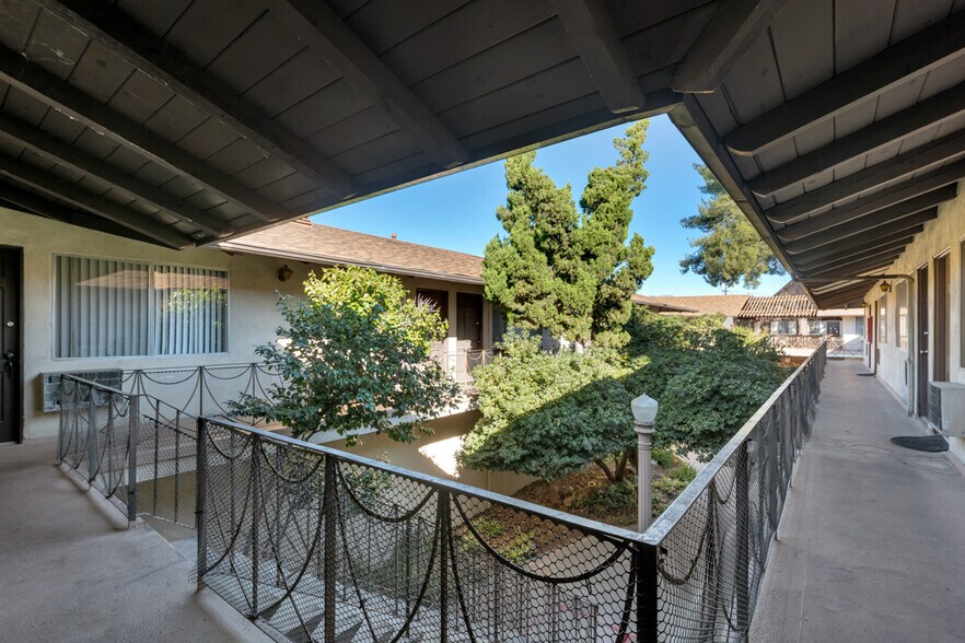 More Photos Of 18350 Napa St, Northridge Apartments For Sale