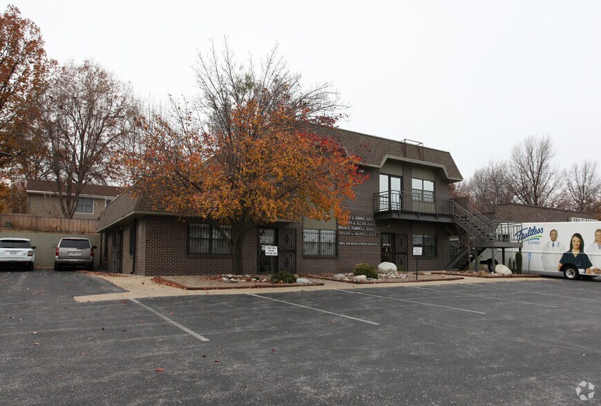 More Photos Of 3916 S Lynn Ct, Independence Medical For Lease