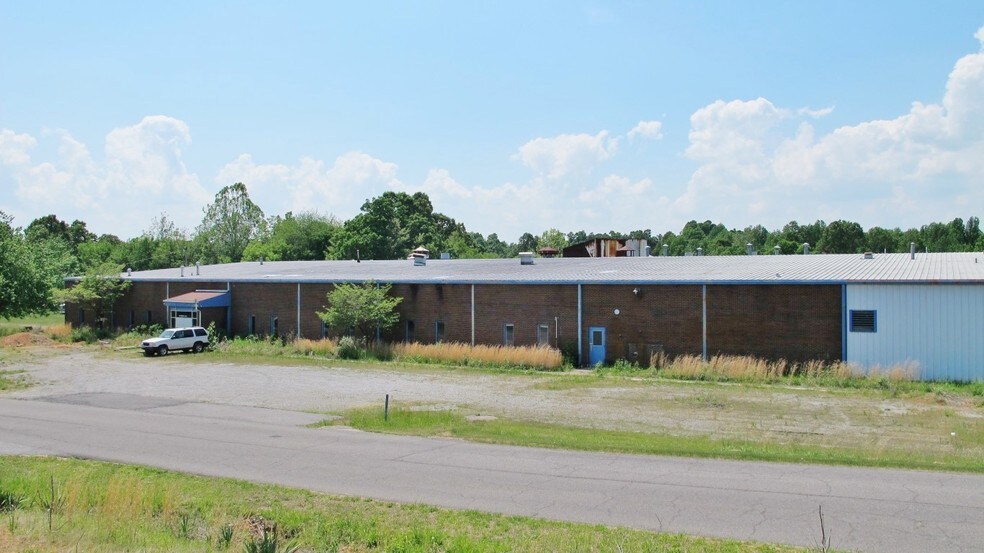 More Photos Of 501 Lakeshore Dr, Kuttawa Warehouse For Sale