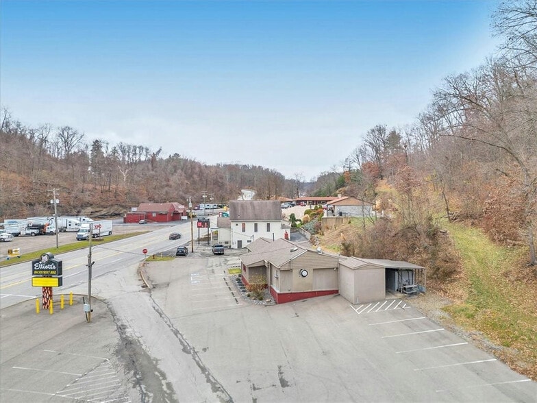 More Photos Of 3006 Lewis Run Rd, Clairton Restaurant For Sale