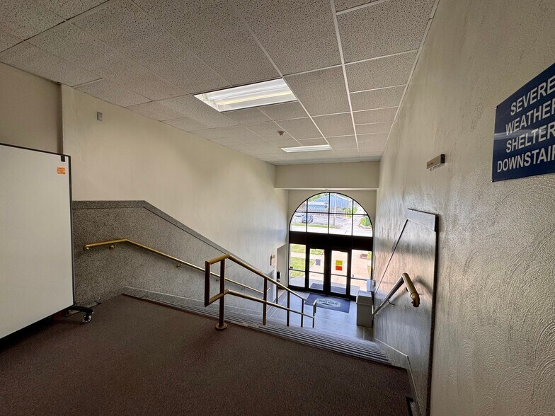 More Photos Of 208 S Johnson St, Macomb Schools For Sale