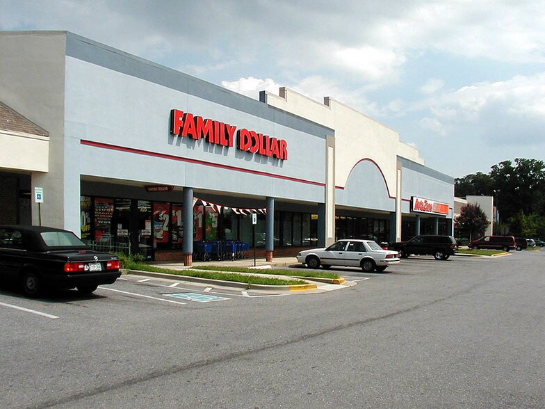 More Photos Of 7049-7099 Allentown Rd, Temple Hills Freestanding For Lease