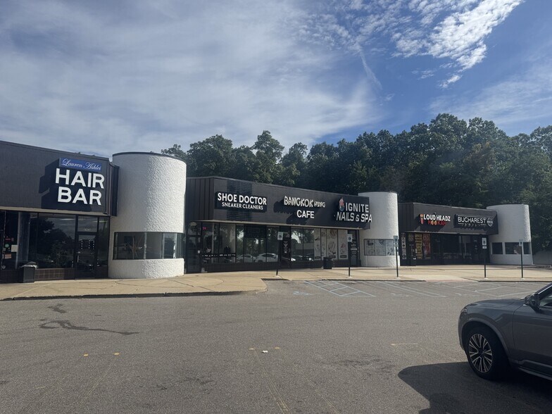 Primary Photo Of 29508-29548 Northwestern Hwy, Southfield Unknown For Lease
