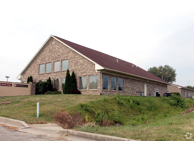More Photos Of 3645 N Briarwood Ln, Muncie Unknown For Lease