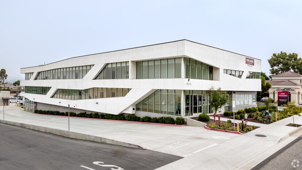 More Photos Of 19115-19117 Colima Rd, Rowland Heights Medical For Lease